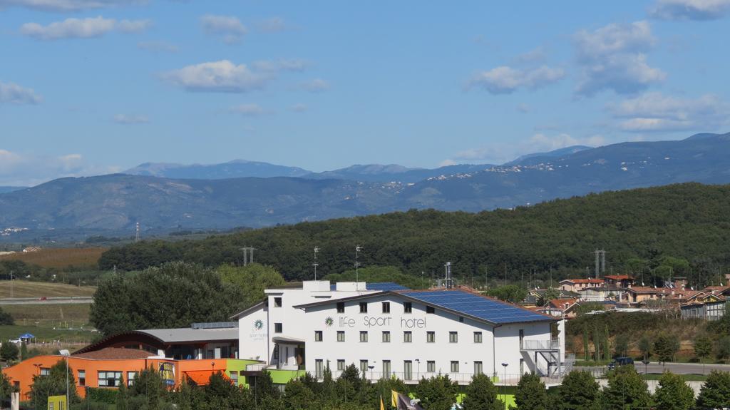 Life Sport Hotel Mentana Extérieur photo