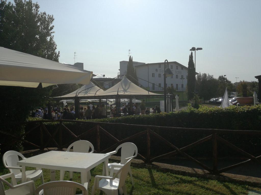 Life Sport Hotel Mentana Extérieur photo