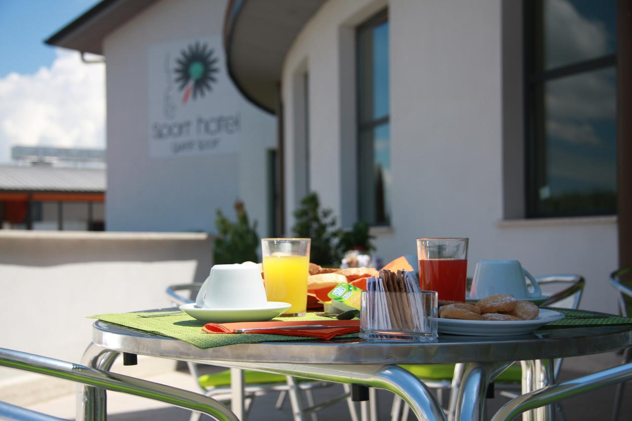 Life Sport Hotel Mentana Extérieur photo